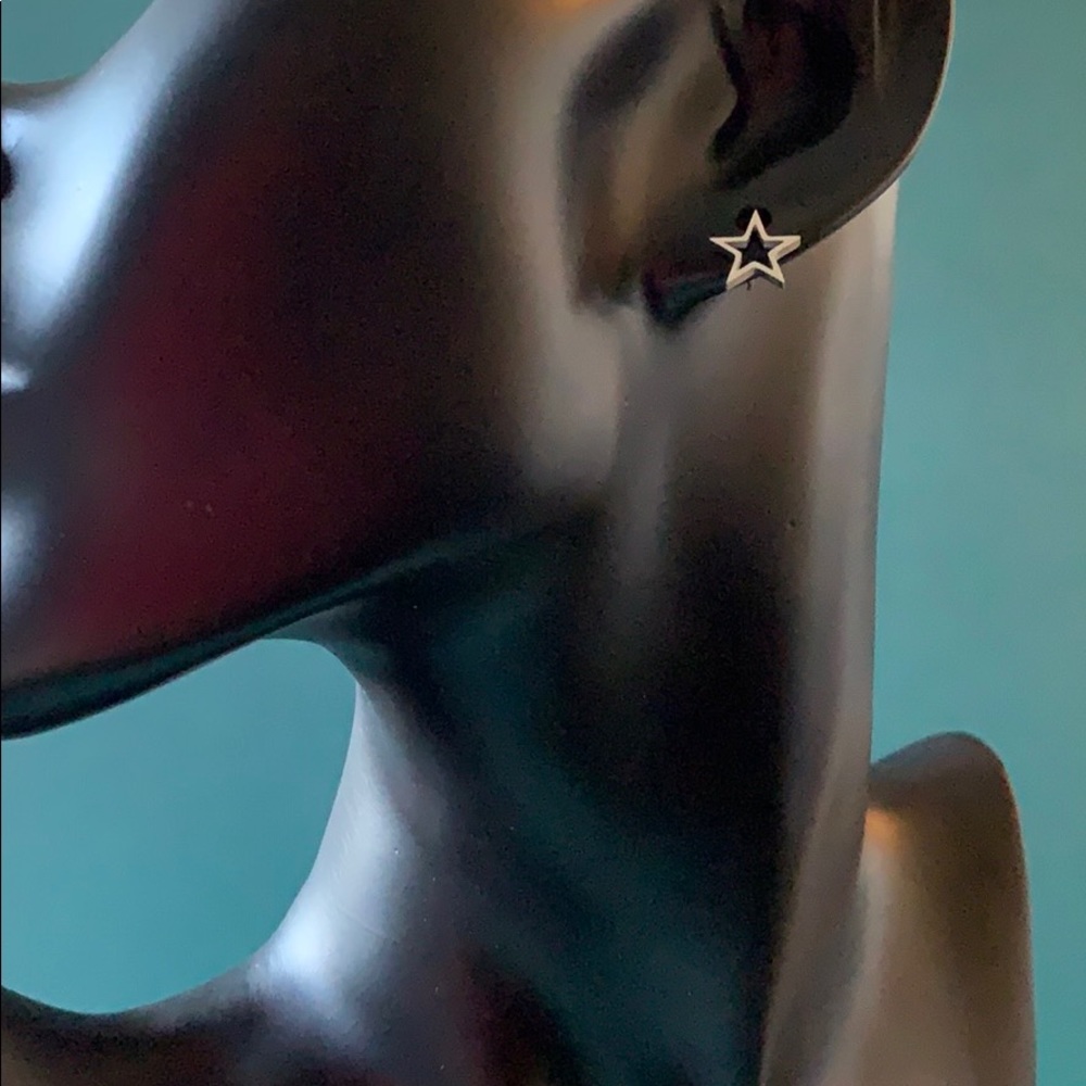 ⭐️ Star Earrings